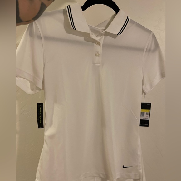 Nike golf/tennis shirt new with tags - Picture 4 of 5